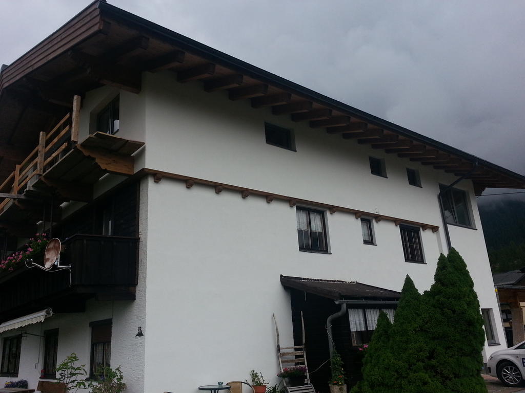 Haus Karwendelblick Bed and Breakfast Leutasch Buitenkant foto