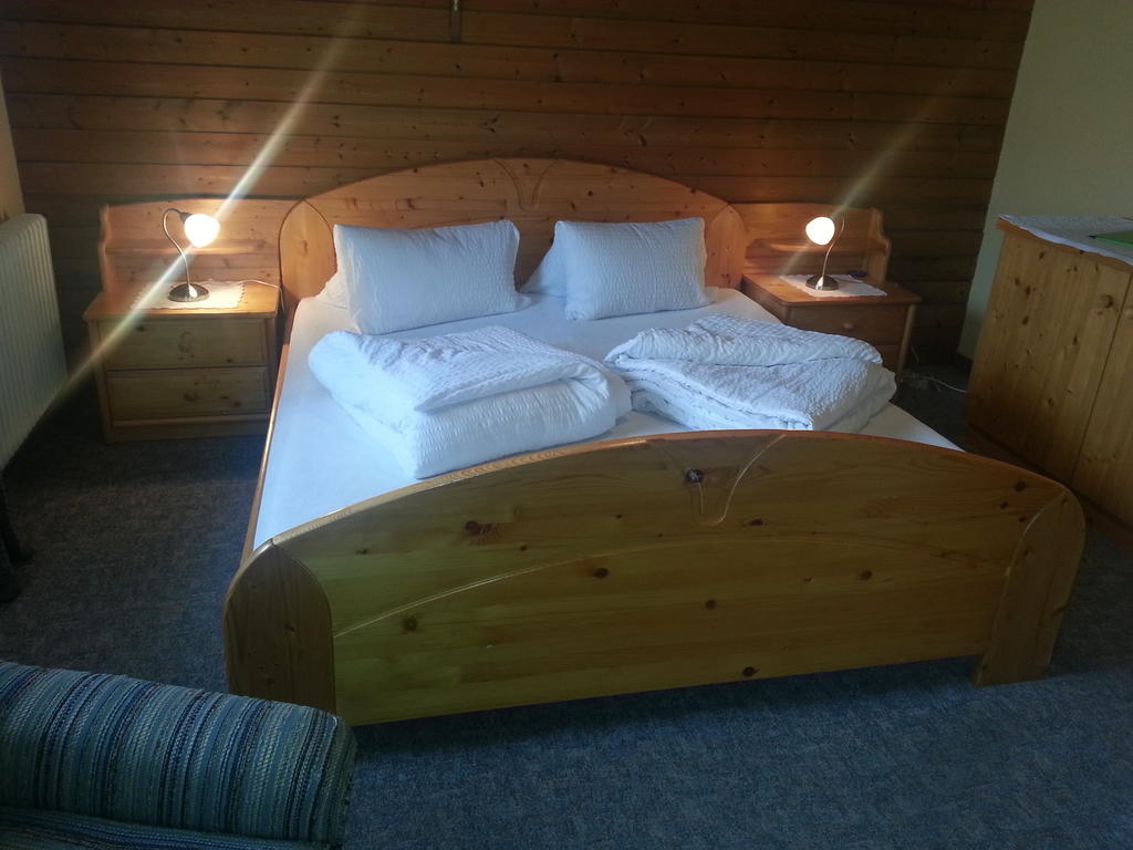 Haus Karwendelblick Bed and Breakfast Leutasch Kamer foto